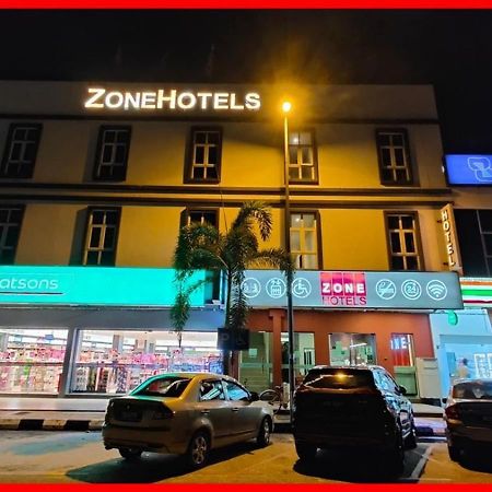 Zone Hotels, Telok Panglima Garang Teluk Panglima Garang Exterior foto